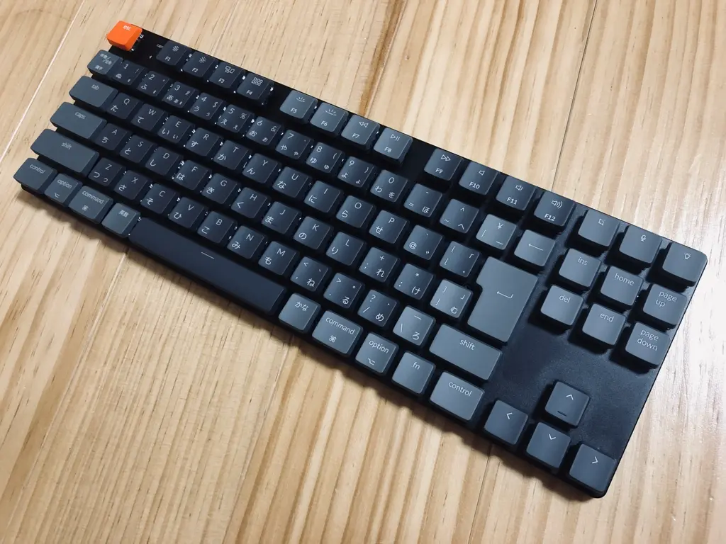 中央部ダークグレーの Keychron K1 SE (JIS) 中央部ダークグレーの Keychron K1 SE (JIS)